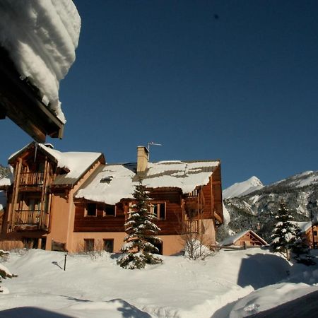 Le Leyrier Hameau Des Chazals Nevache Hautes Alpes Kültér fotó