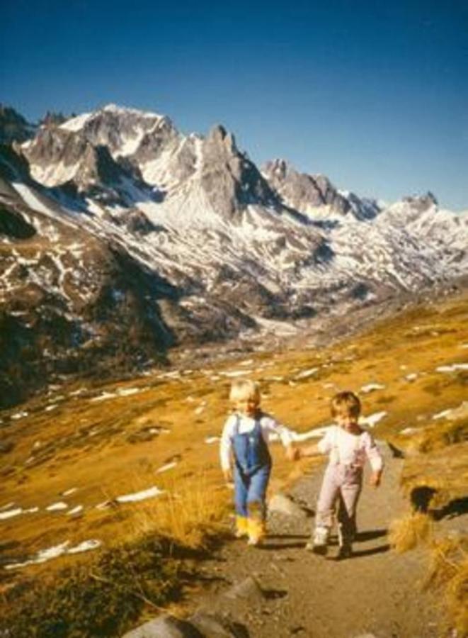 Le Leyrier Hameau Des Chazals Nevache Hautes Alpes Kültér fotó
